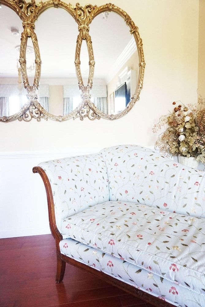 King Bridal Suite