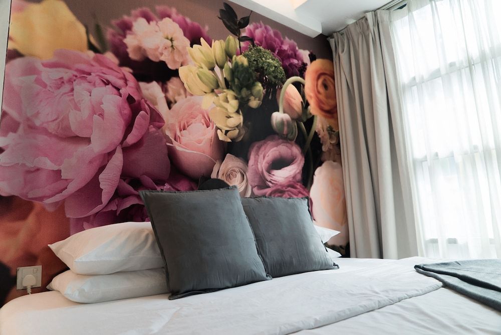 undefined V Garden Hotel 7