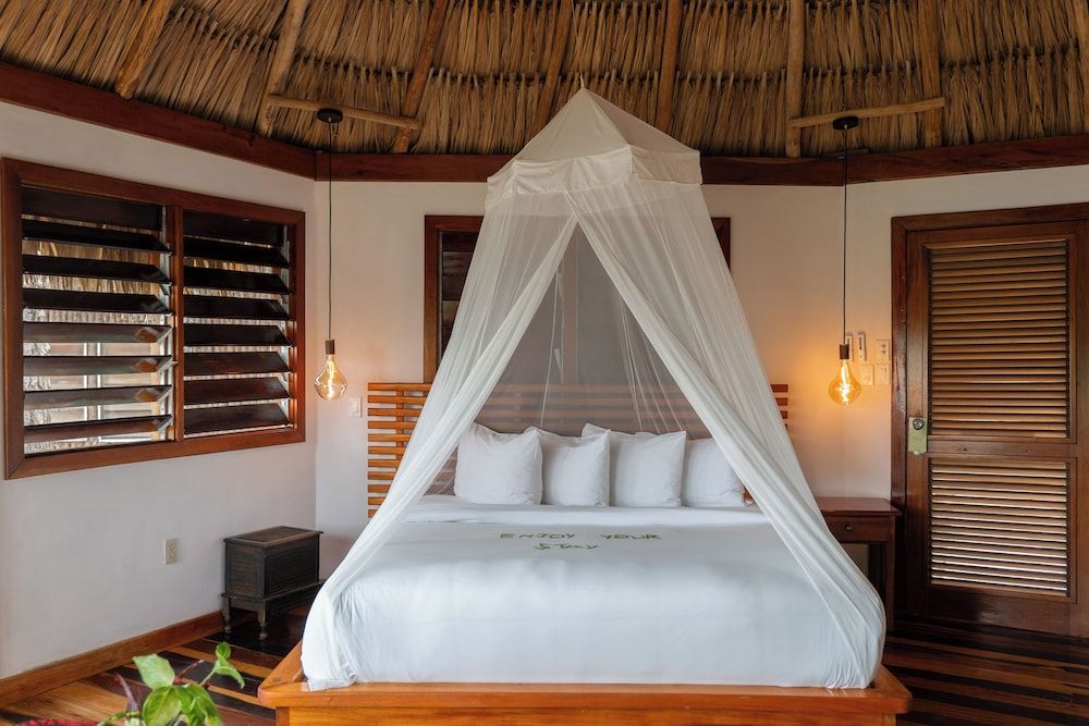 Gaia Riverlodge Waterfall View Cabana 6