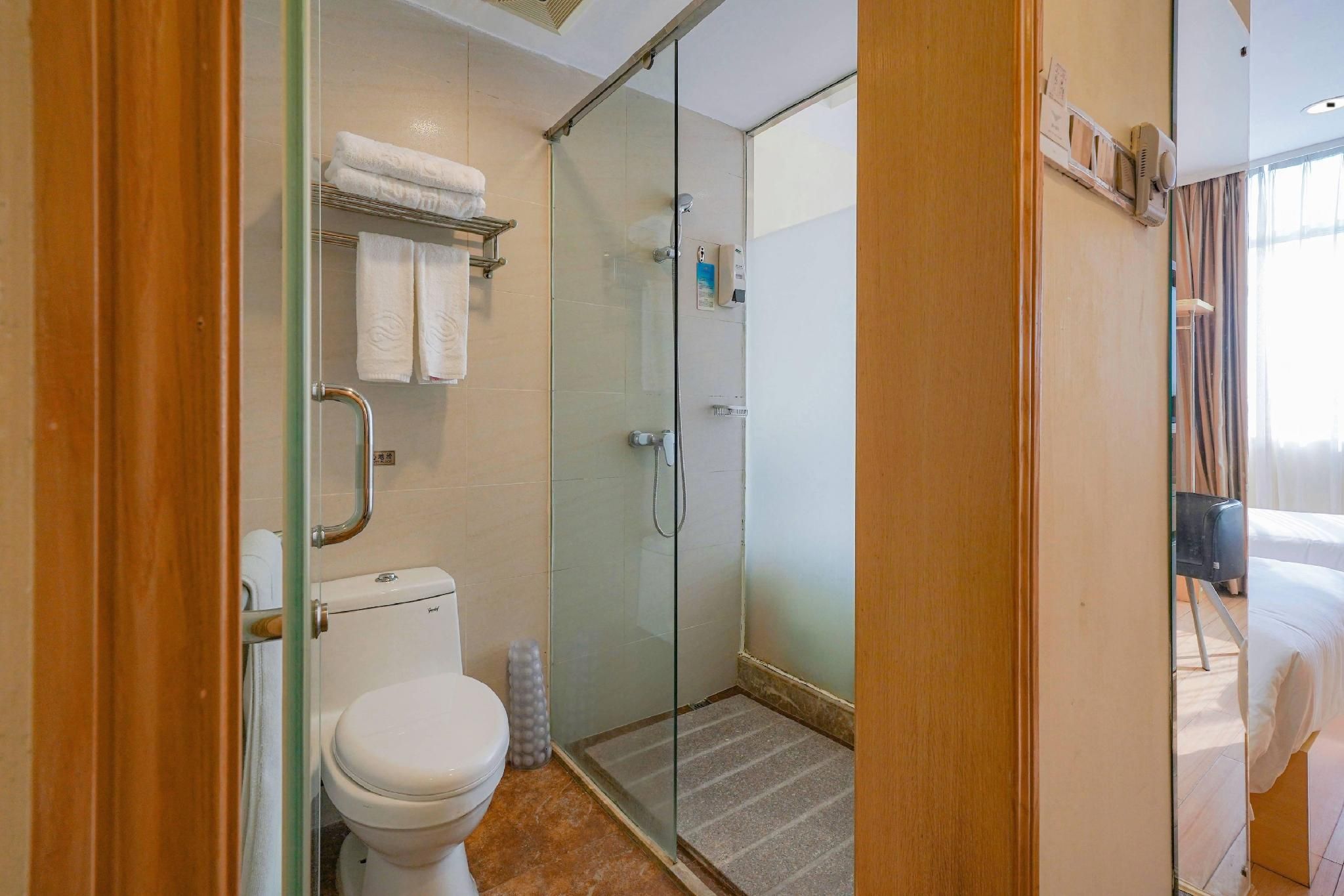 undefined Baiyun City Hotel 10