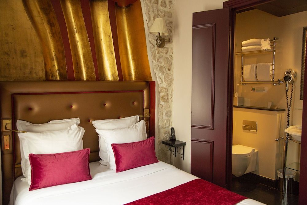 Hôtel  Du Beaumont Standard Room 4