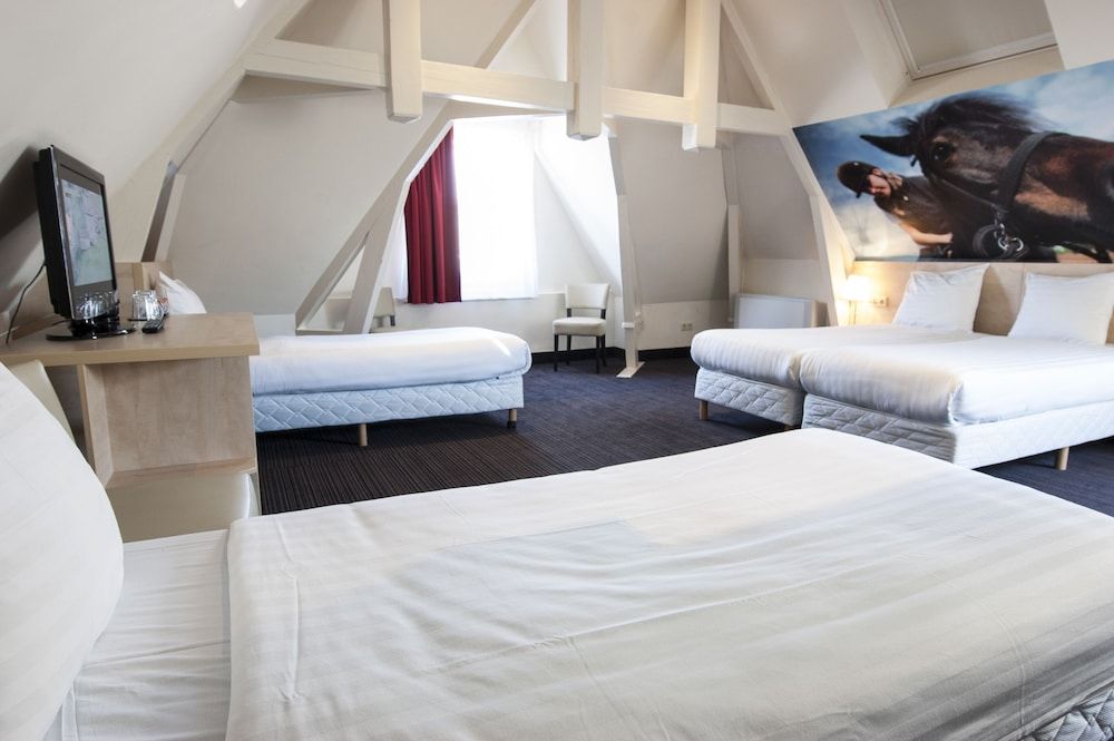 undefined Hotel Iron Horse 10