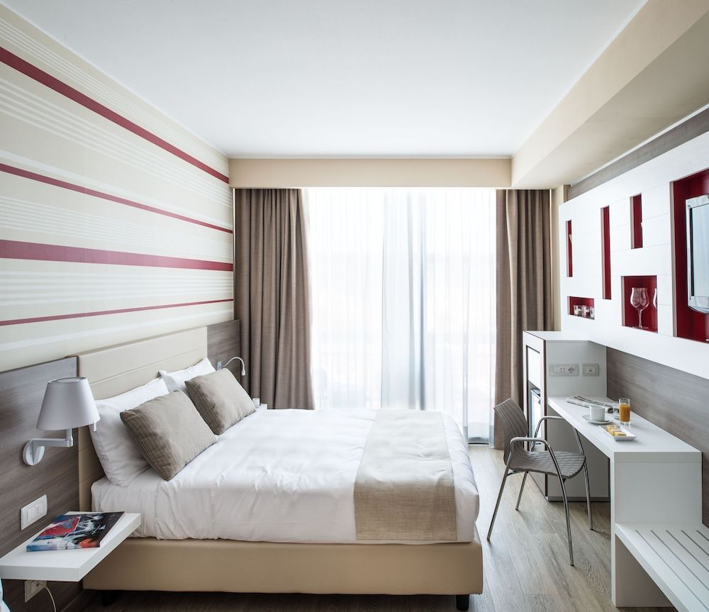 Enjoy Garda Hotel Comfort Double Room Single Use, City View 2