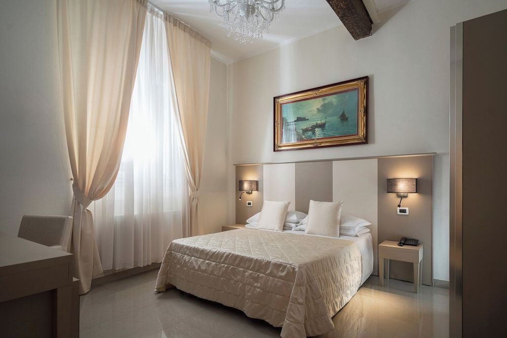 Albergo Rossini 1936 Small & Charming Superior Double or Twin Room 5