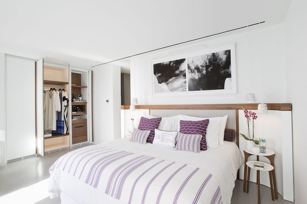 Grace Hotel, Auberge Resorts Collection Deluxe Room (with Plunge Pool) 2