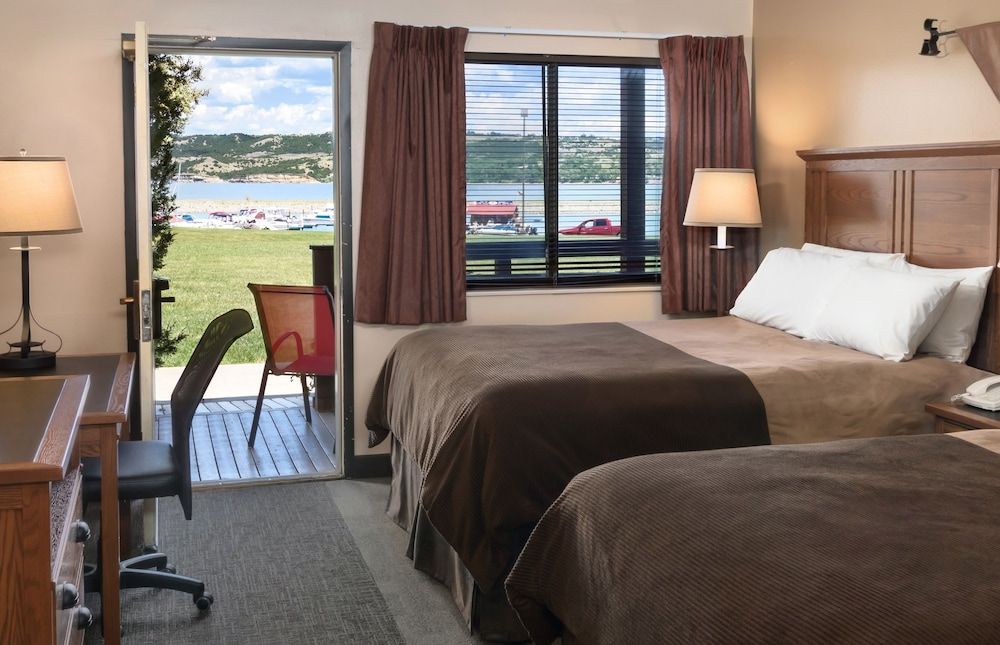 Standard Room, 2 Queen Beds, River View (Riverside Two Queen with deck)
