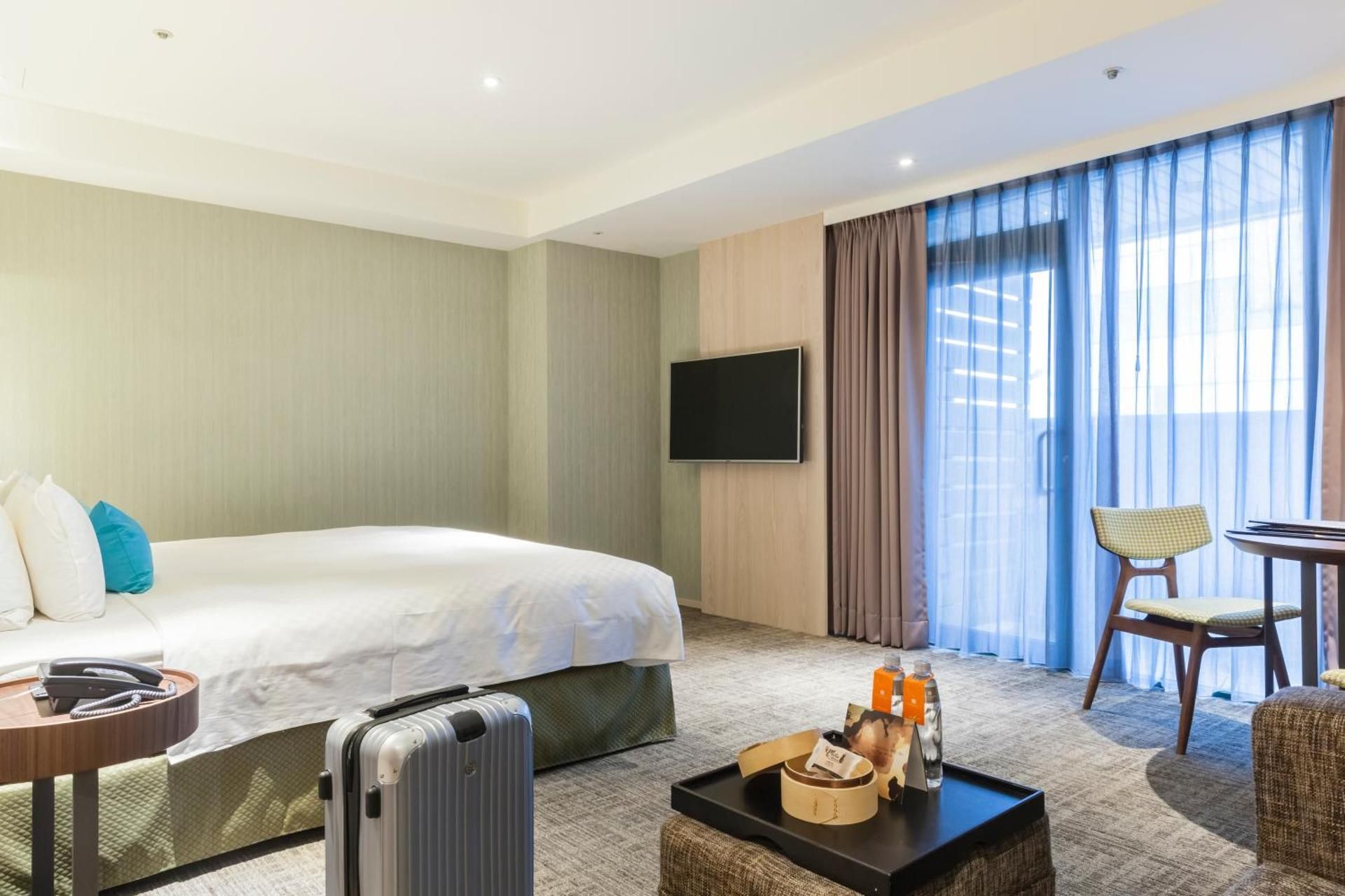 undefined Pacific Business Hotel 6