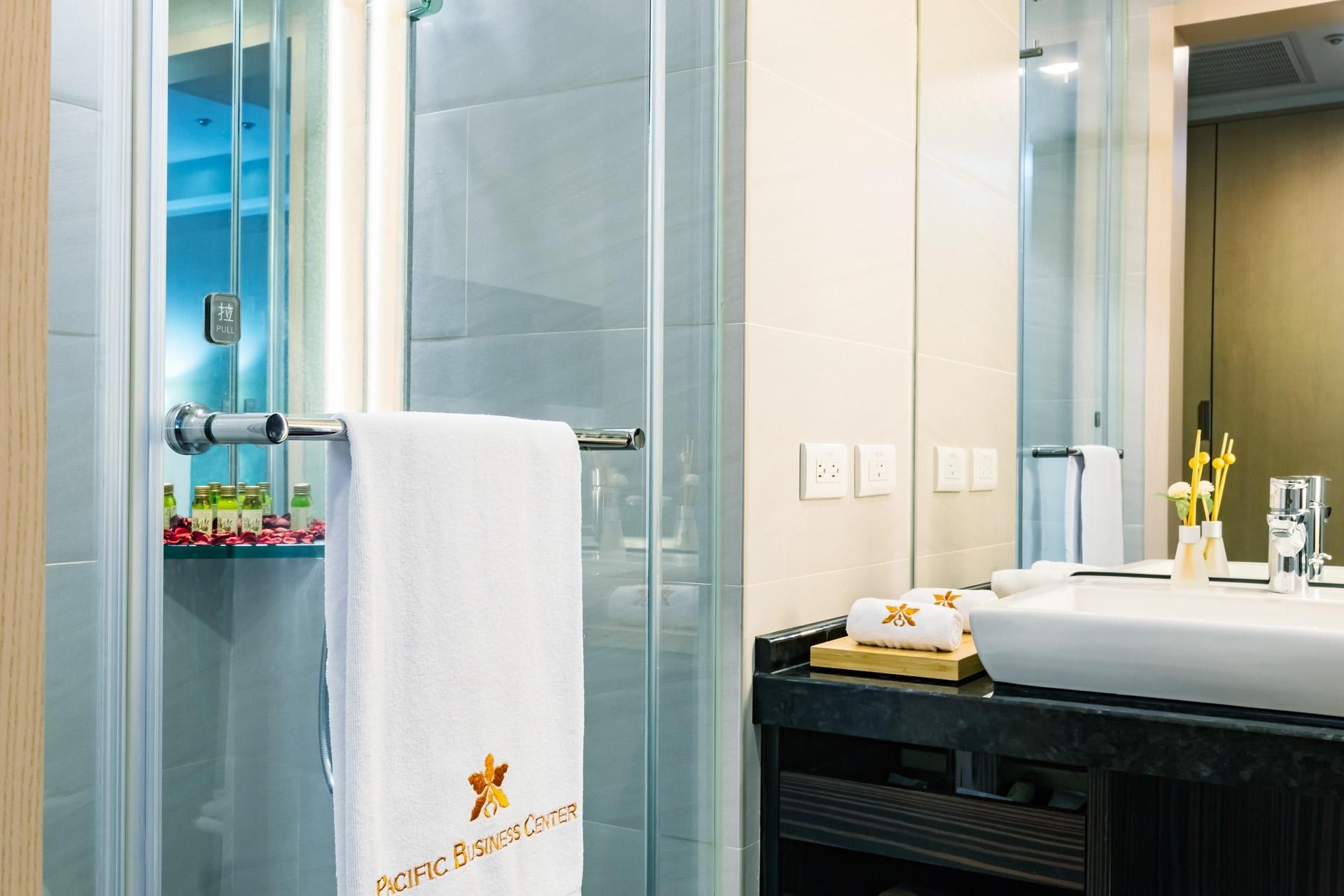 undefined Pacific Business Hotel 10