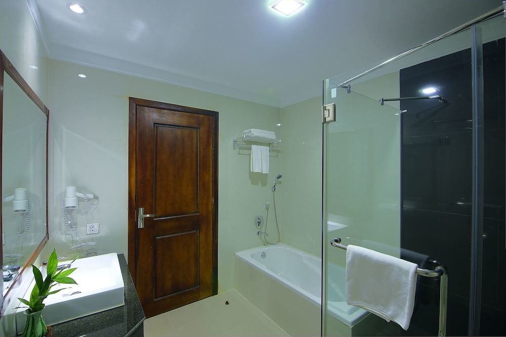 Starry Angkor Hotel Superior Double or Twin Room, City View 4