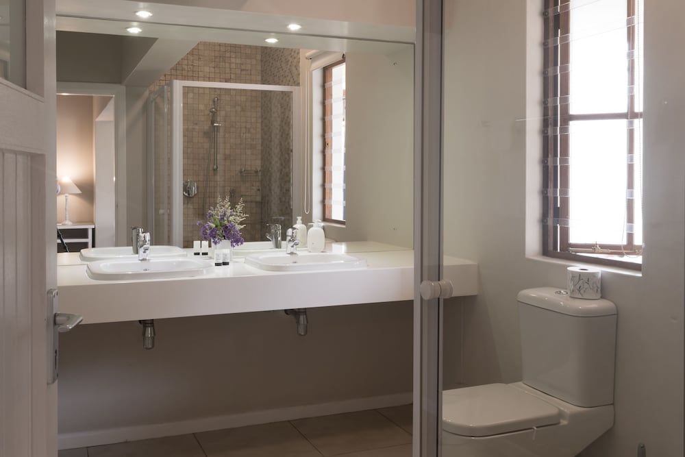 Cornerstone Guesthouse Family Room 4