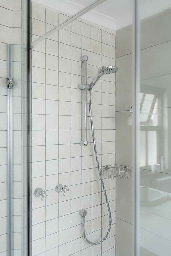 Cornerstone Guesthouse Twin Room 8