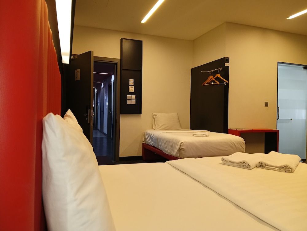 undefined Hotel Regal Vista 4