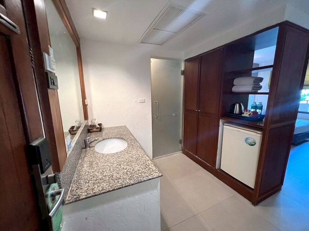 The Viridian Resort Deluxe Double or Twin Room, 1 Bedroom 13