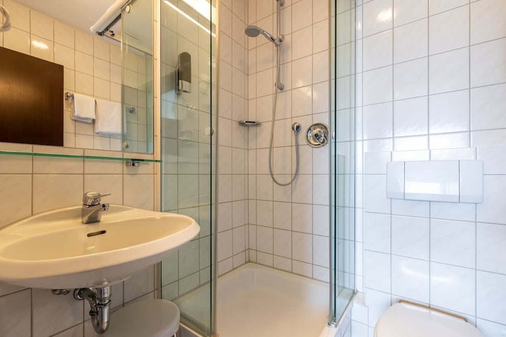 Trip Inn Hotel Esplanade Standard Double Room 11