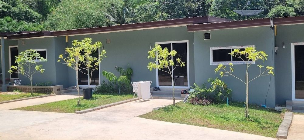 OYO 943 Siva Buri Deluxe House, 2 Bedrooms