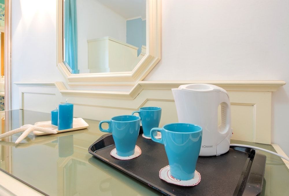 undefined Hotel Ascot 8