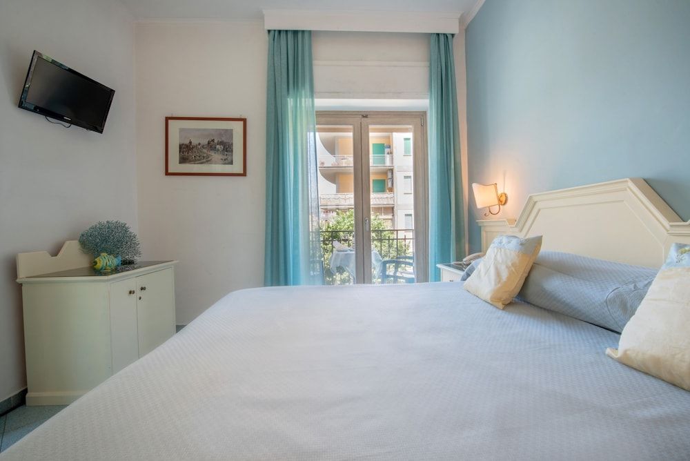 Hotel Ascot Classic Double or Twin Room, Balcony 5