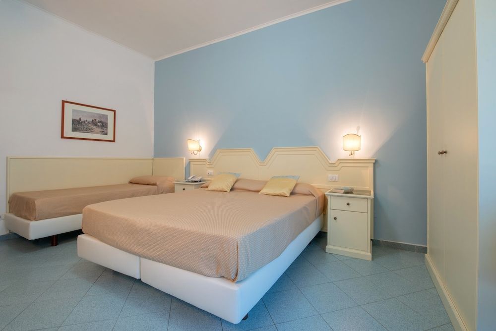 undefined Hotel Ascot 5