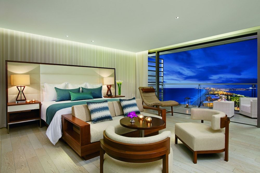 Preferred Club Junior Suite Ocean View King