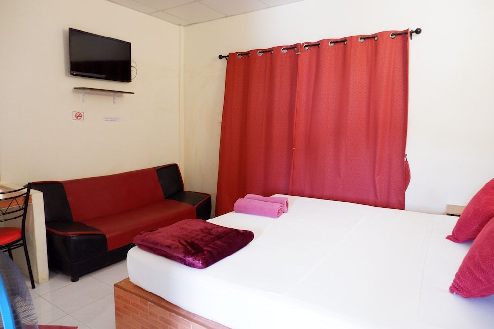 Airport Overnight Hotel Overnight Fan Room