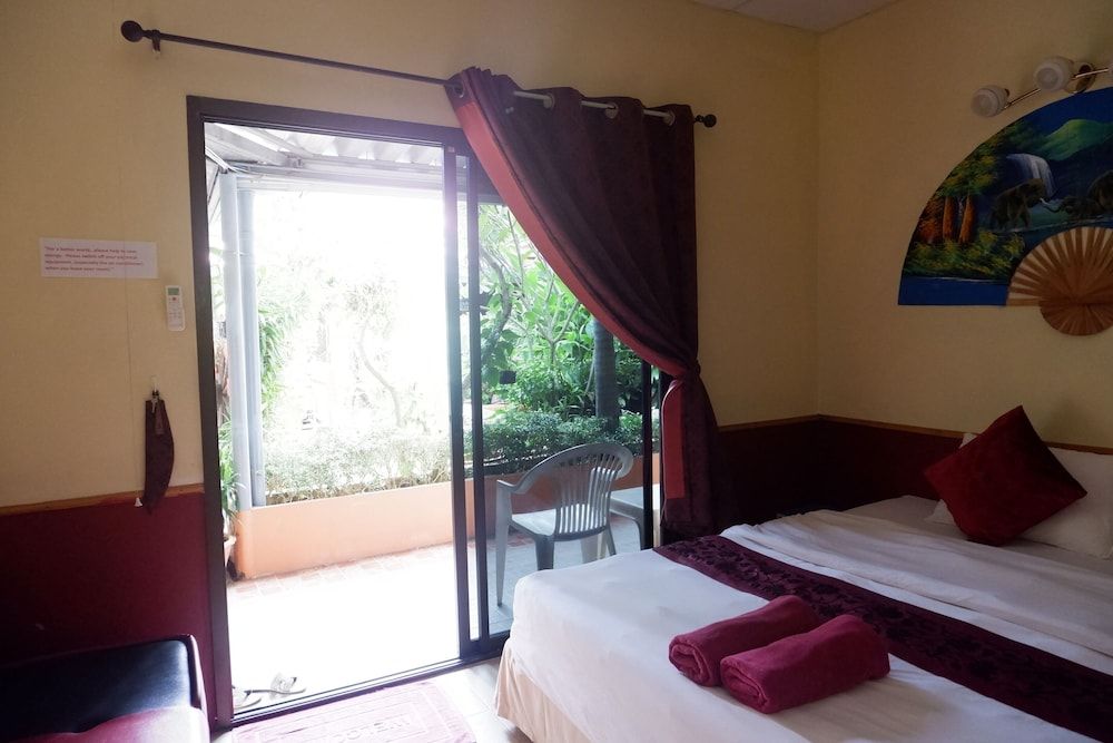 Airport Overnight Hotel Overnight Fan Room 9