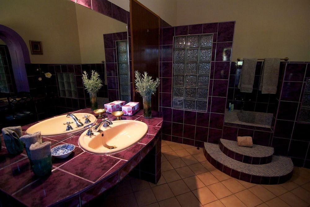 Corona Guest Farm Family Room 4