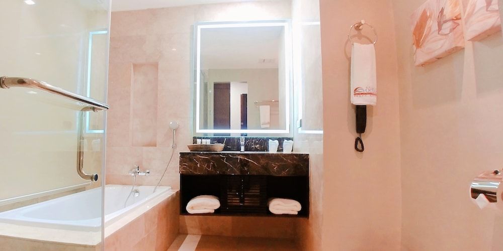 Boracay Ocean Club Premier Room 9