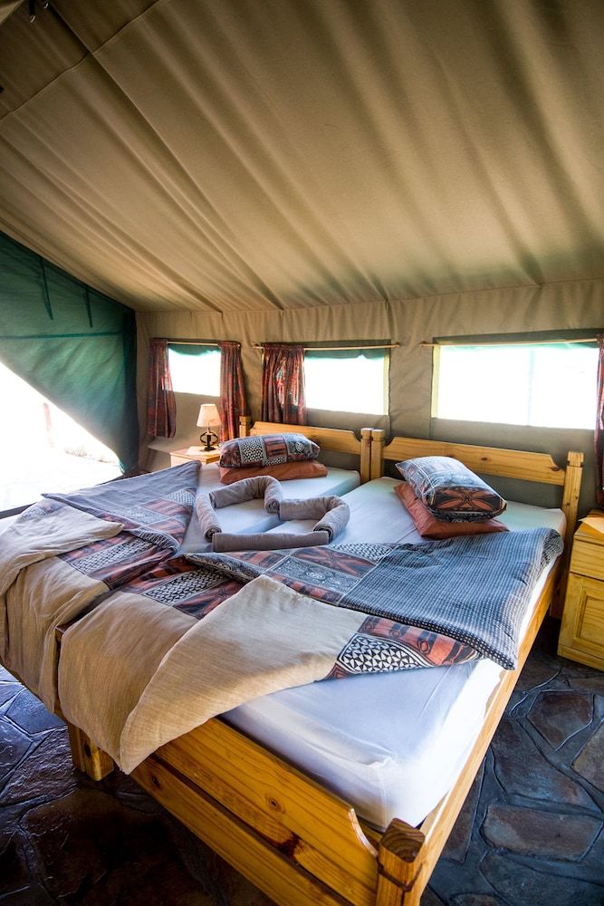 Etusis Lodge Luxury Tent 2