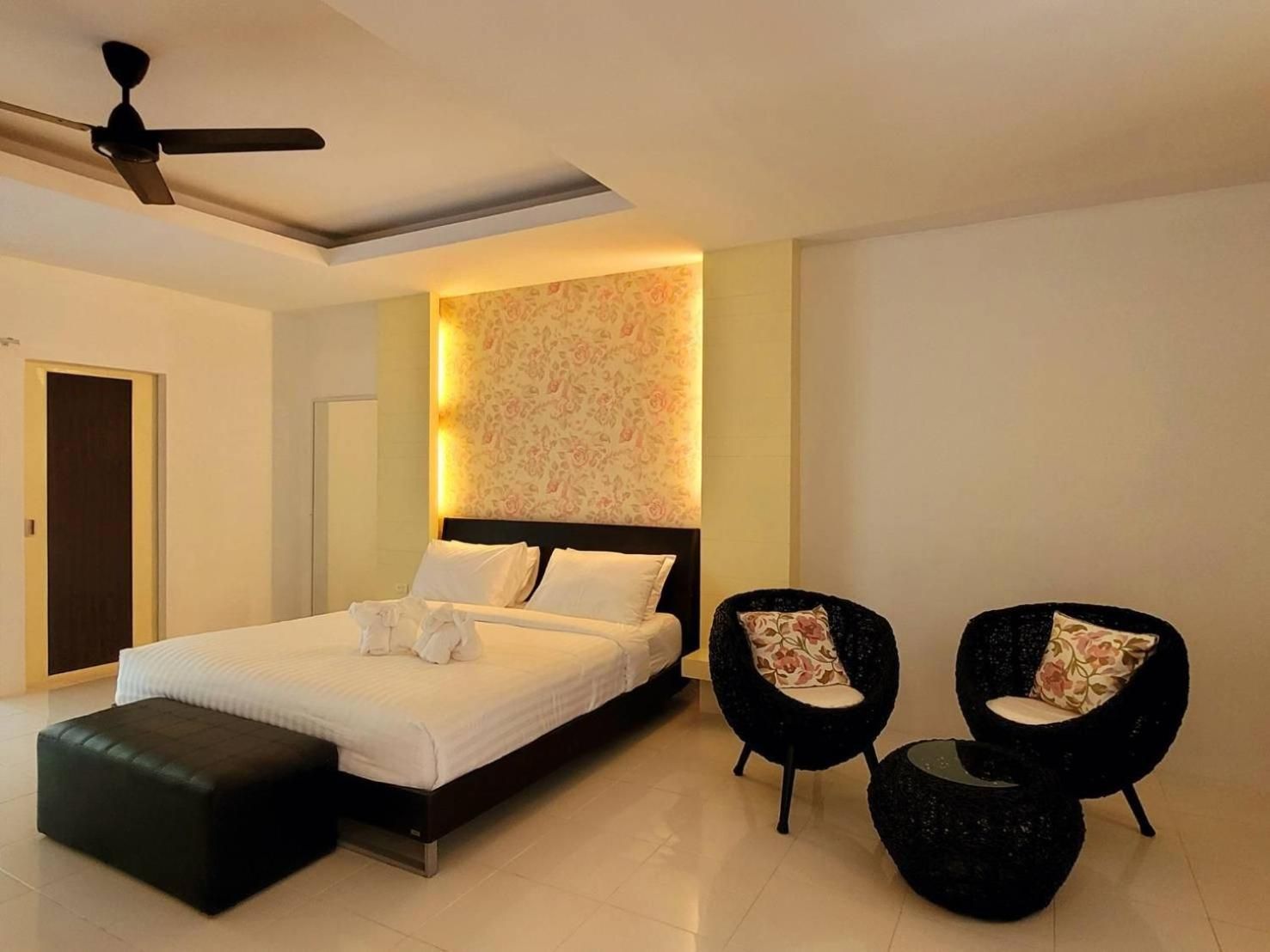 undefined Surintra Boutique Resort 8