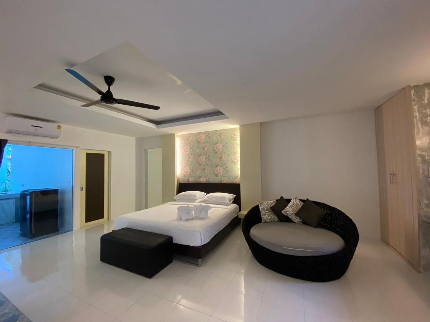 undefined Surintra Boutique Resort 9