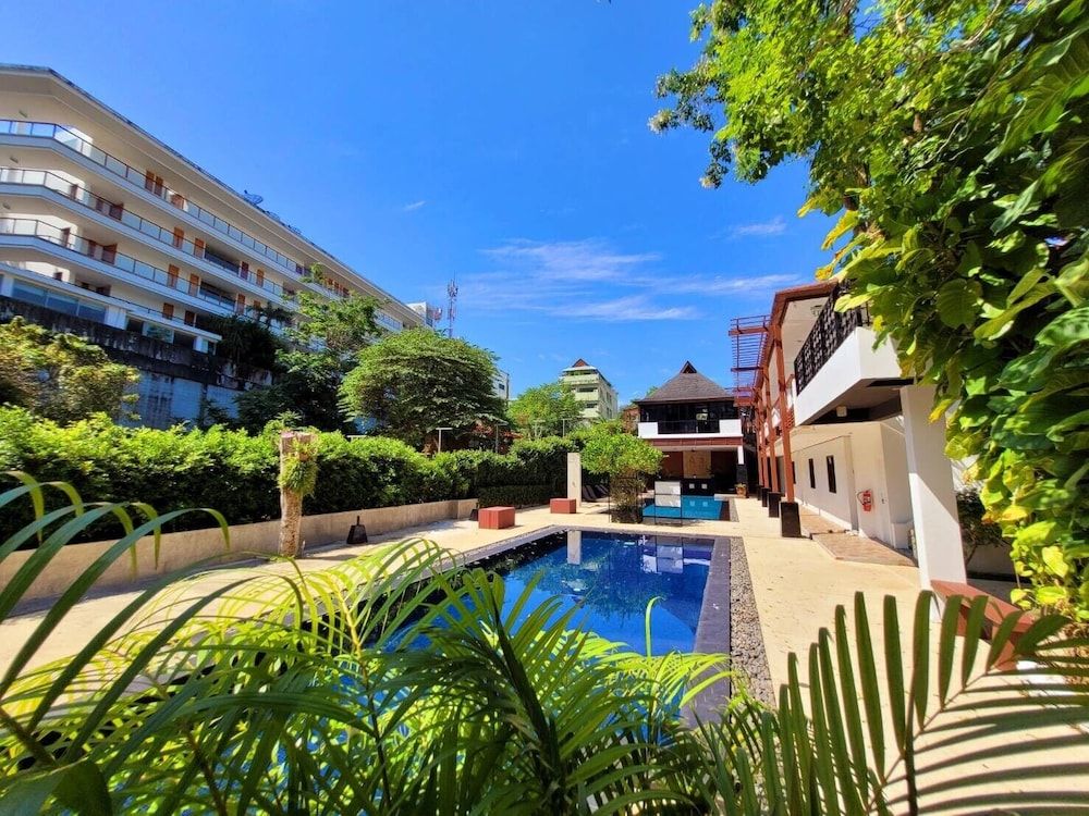 undefined Surintra Boutique Resort 3