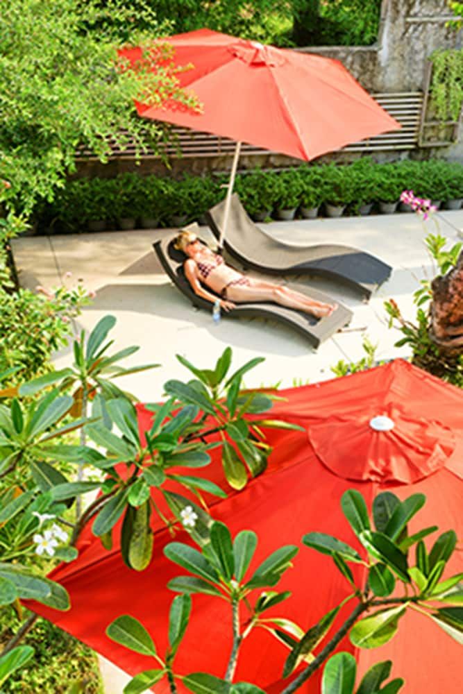 undefined Surintra Boutique Resort 6