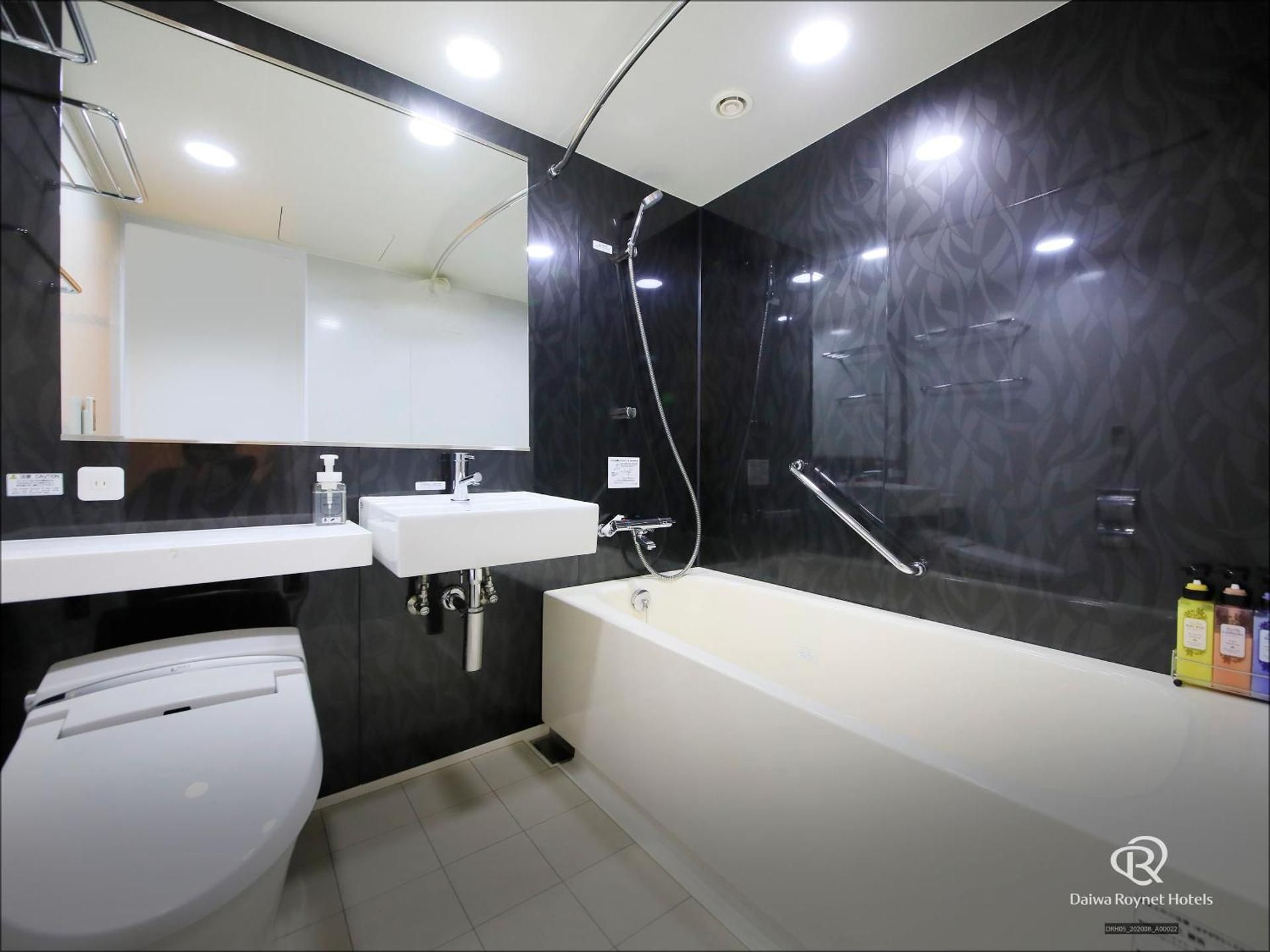 Hollywood Twin Room Non-Smoking