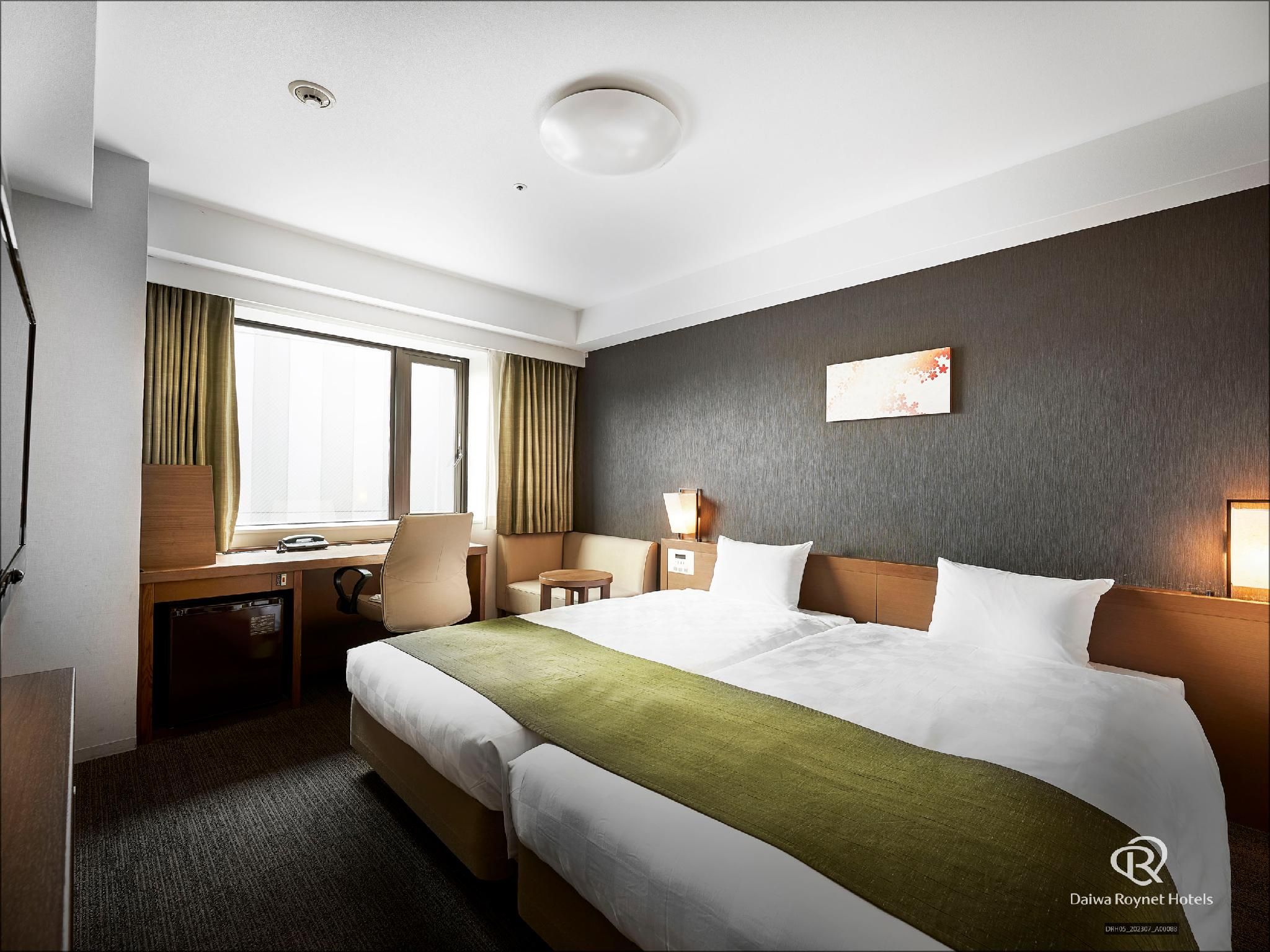 Hollywood Twin Room Non-Smoking