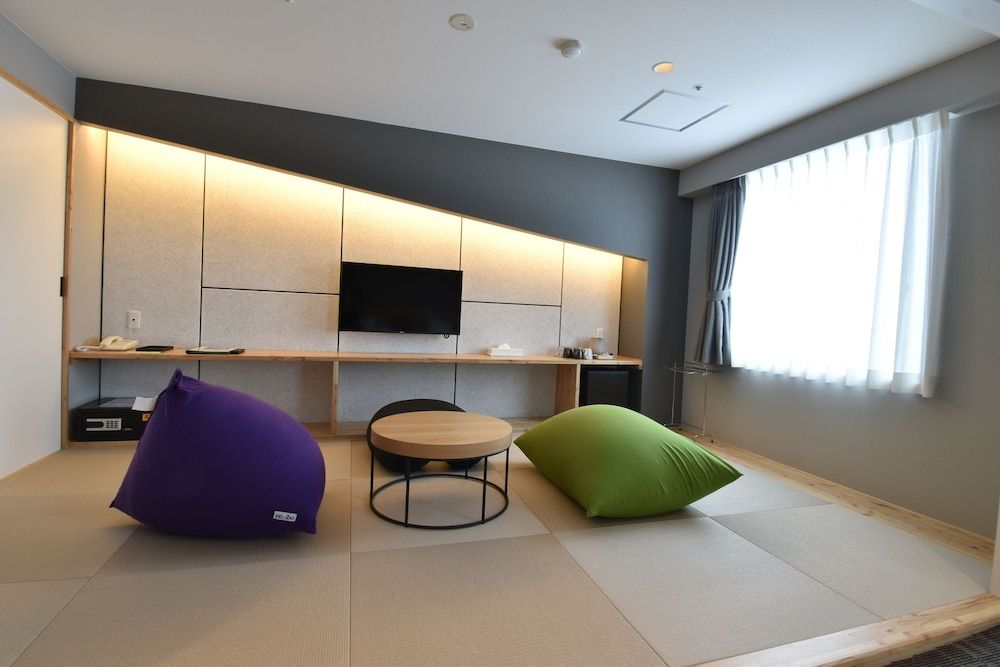 Hotel ParkHills Premium Japanese-Western room, 2 Single Beds, Non Smoking 7