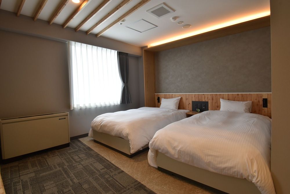 Hotel ParkHills Premium Japanese-Western room, 2 Single Beds, Non Smoking 2