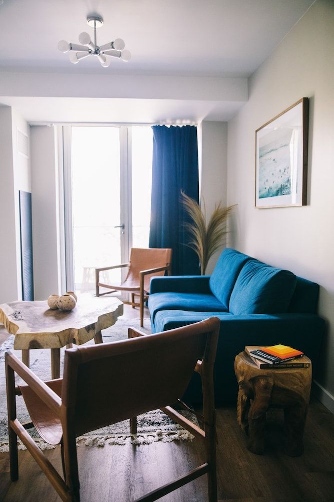 CODA Williamsburg Suite, 1 King Bed 7