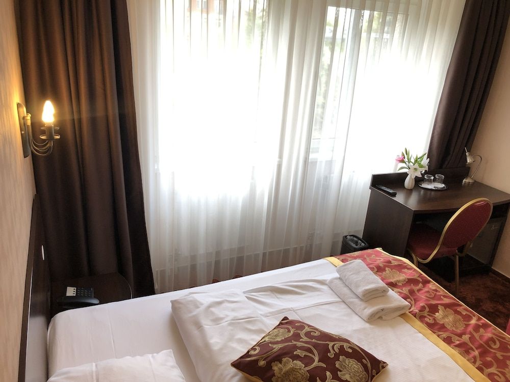 Hotel Atlas Berlin Double Room 6