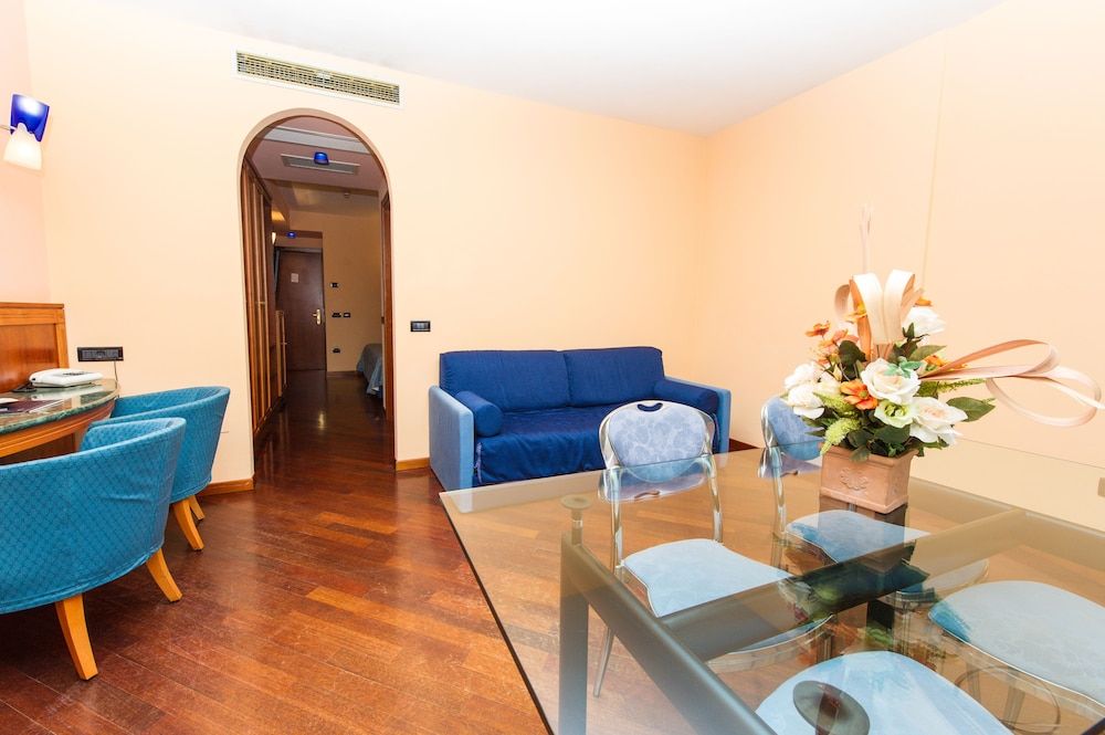 Hotel Michelangelo Palace Junior Suite 3