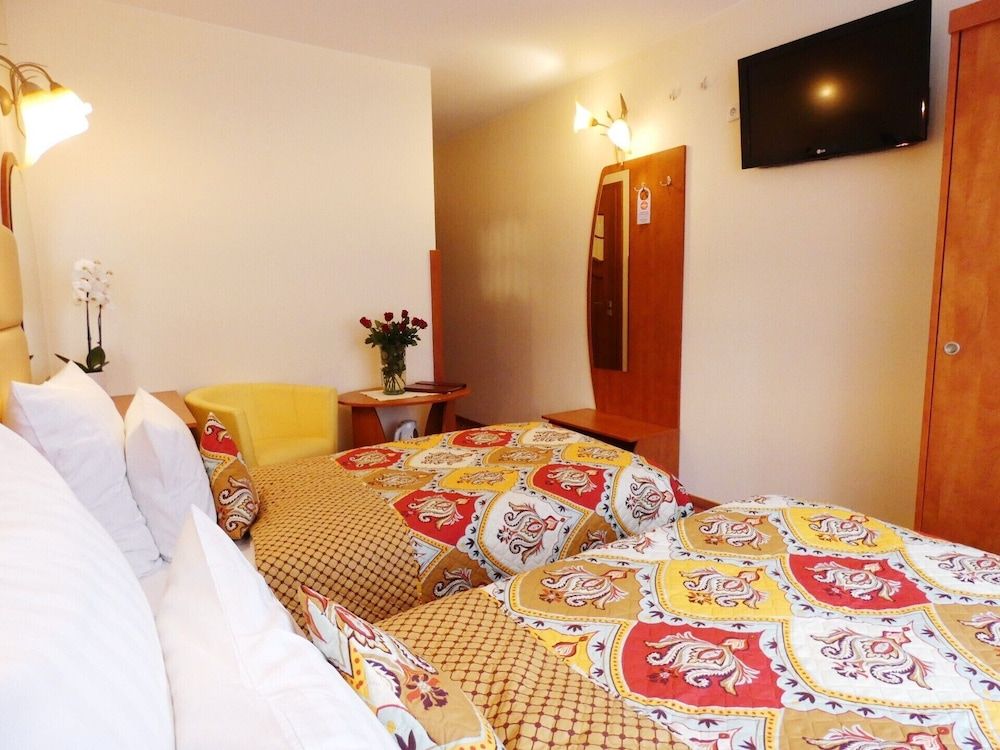 Aparthotel Adler Single Room 6