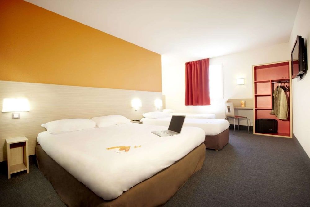 Standard Room, Multiple Beds
