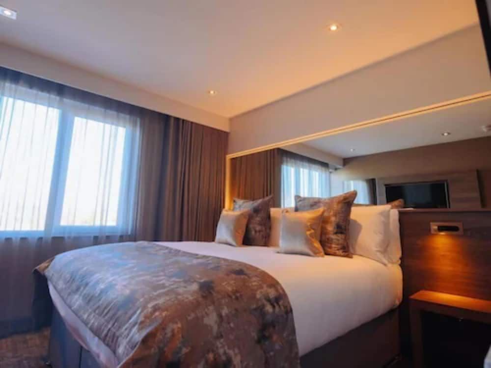 The Redhurst Hotel Basic Double Room, 1 Double Bed 3