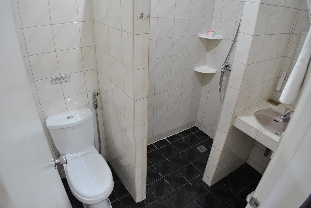 Surfside Boracay Resort Economy Twin Room ( 1F  ) 4