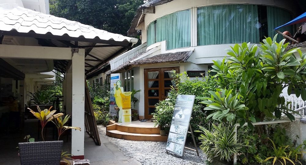 undefined Surfside Boracay Resort 8