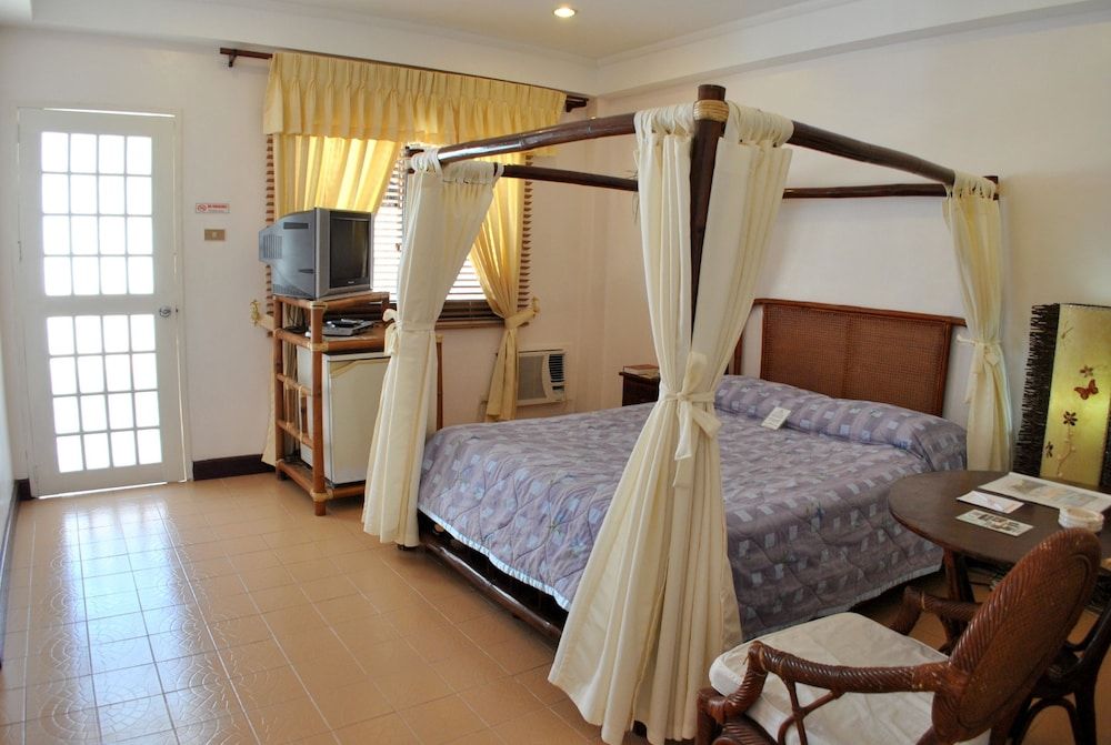 undefined Surfside Boracay Resort 3
