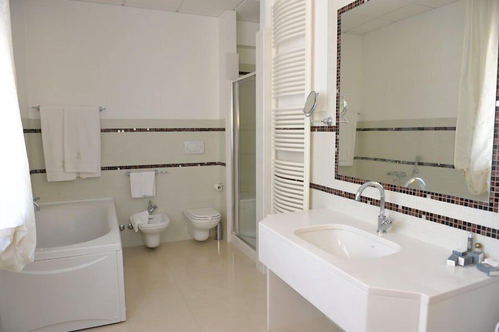 Hotel Svevo Standard Double or Twin Room 3