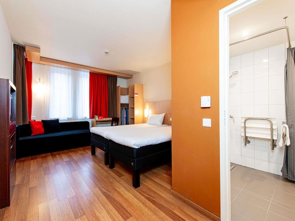 Family Room, 2 Twin Beds, Accessible