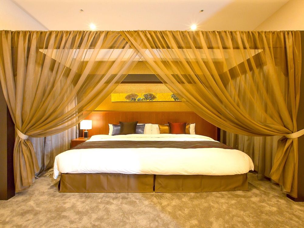 Royal Suite, 1 Bedroom, Private Bathroom, Ocean View