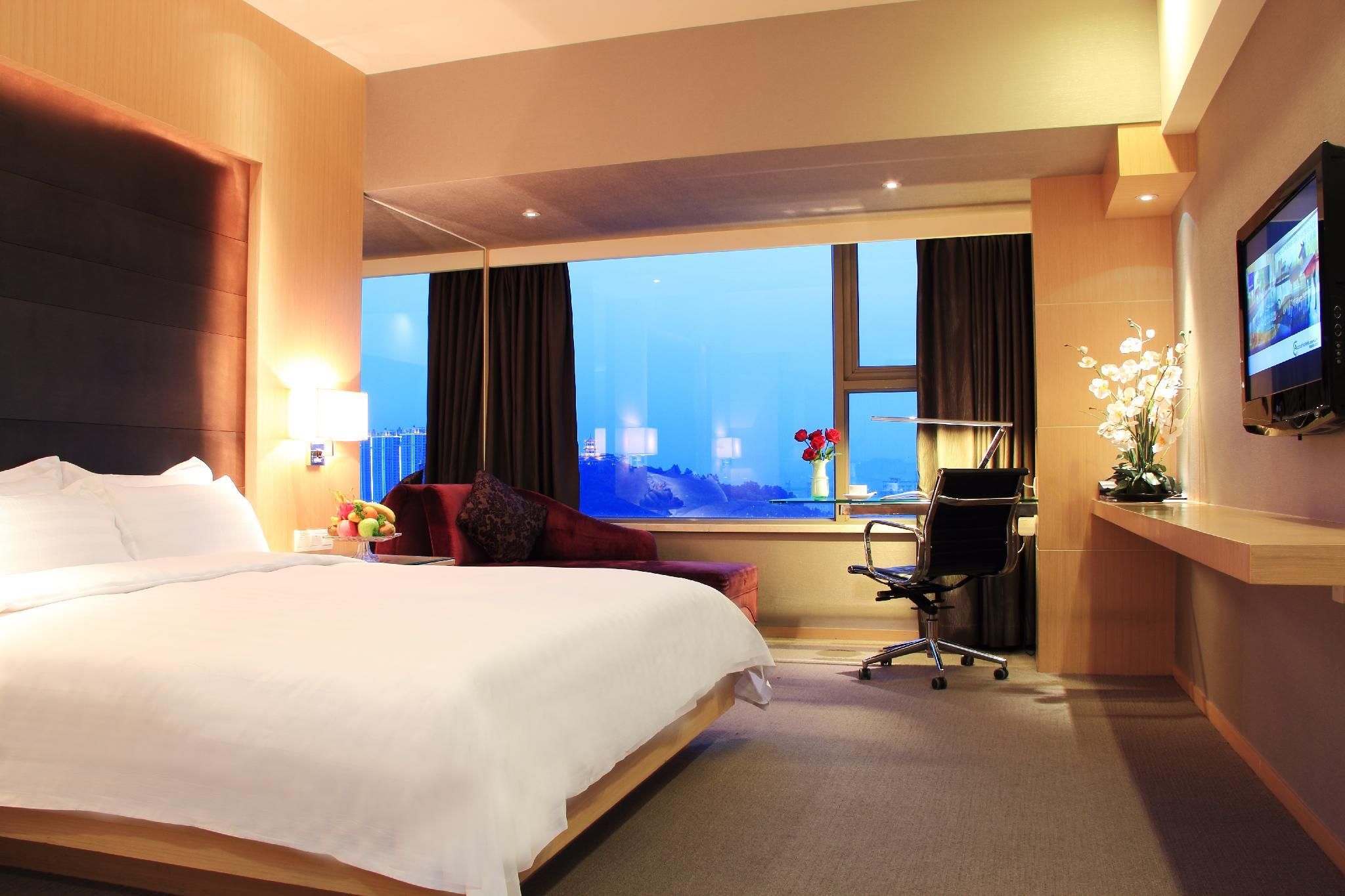 Suite 1 King Bed