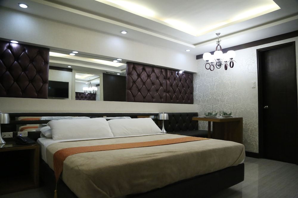 Victoria Court Las Piñas Standard Room 10